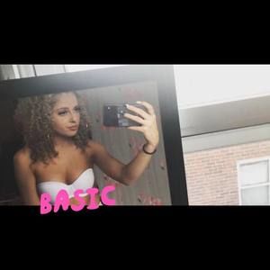 Meet your Posher, Brittany